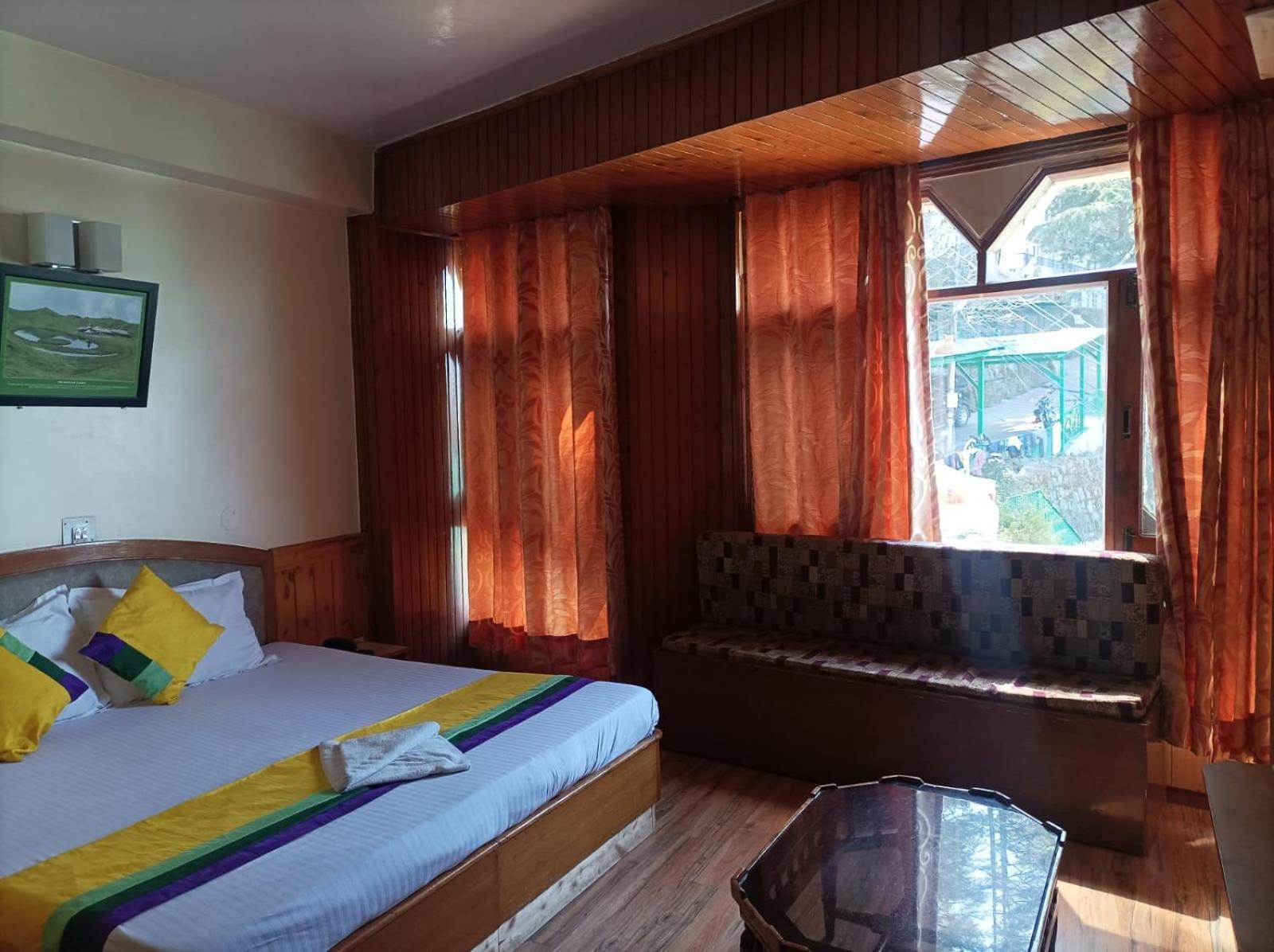 Hotel Rajat Chhota Simla Eksteriør billede